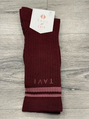 TAVI Kai Grip Socks Size Medium Wine Crew length NWT For Barre, Pilates, Yoga